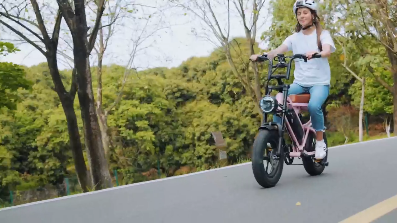 Embrace New Urban Mobility: Why Electric Scooters and Electric Bikes are the Perfect Choice